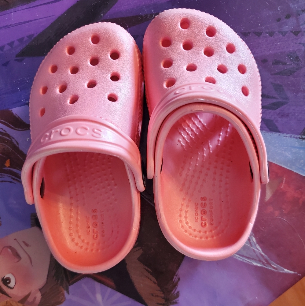 Little girl crocs